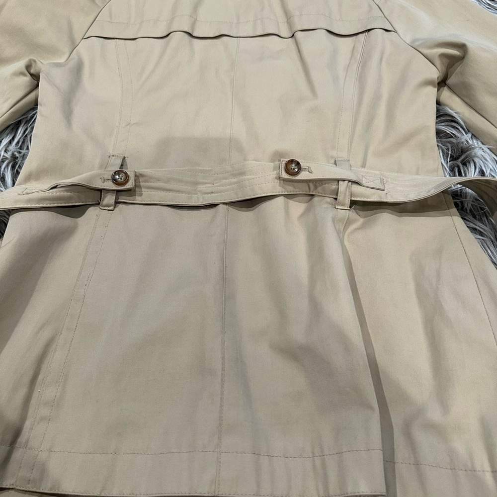 Michael Kors Beige Double-Breasted Trench Coat - Picture 9 of 10